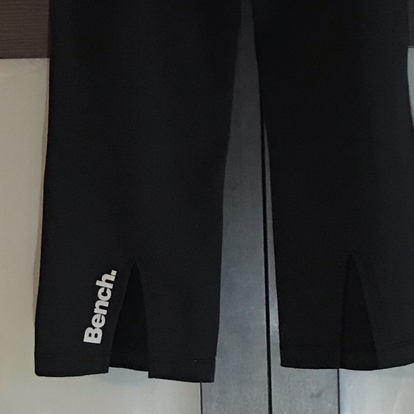 Bench - Picture 3 of 4